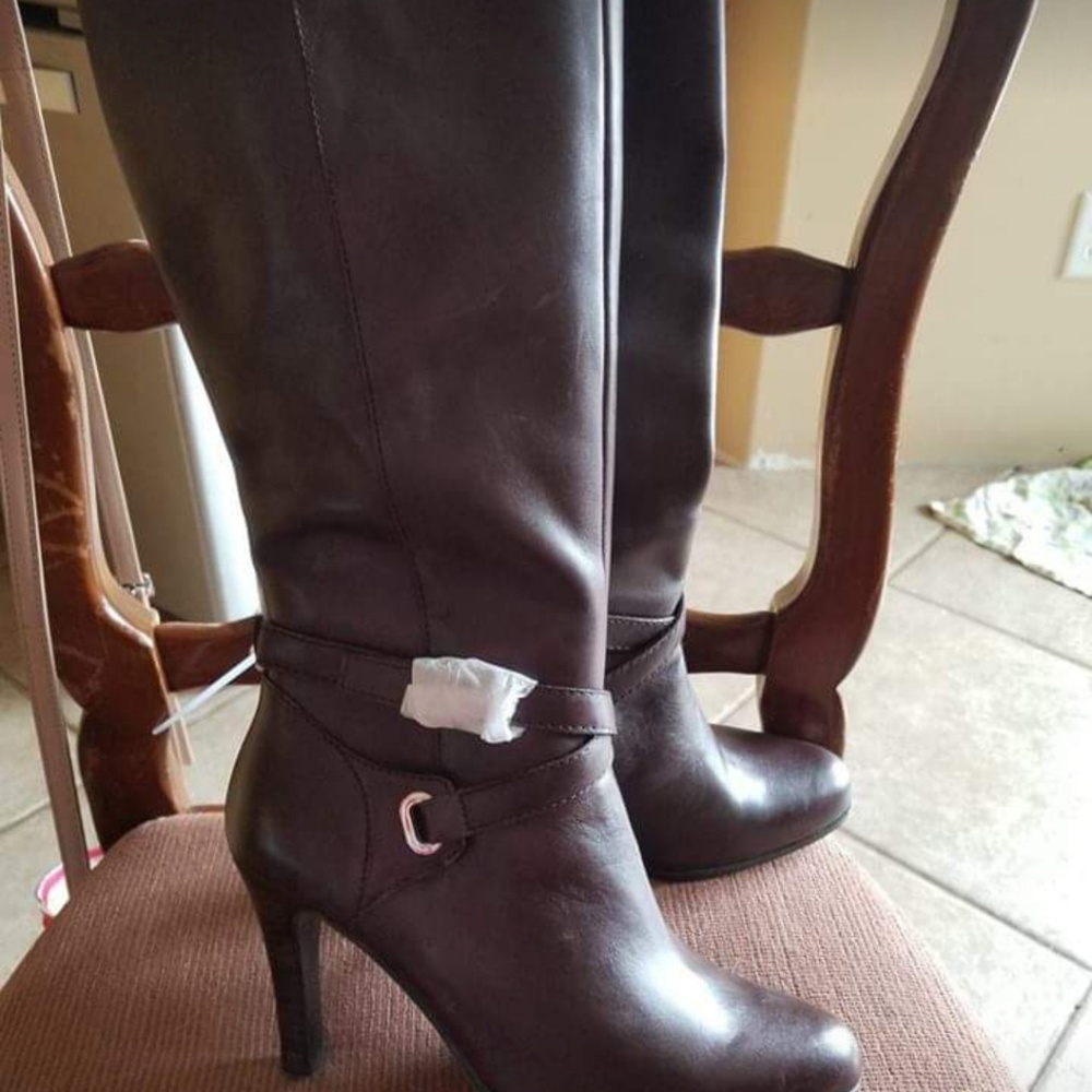Brand new ralph Lauren boots